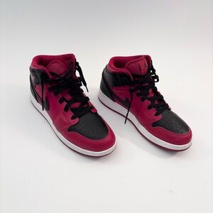 Nike Air Jordan 1 Mid Sneaker Reverse Bred Gym Red Black White youth 5.5 women 7